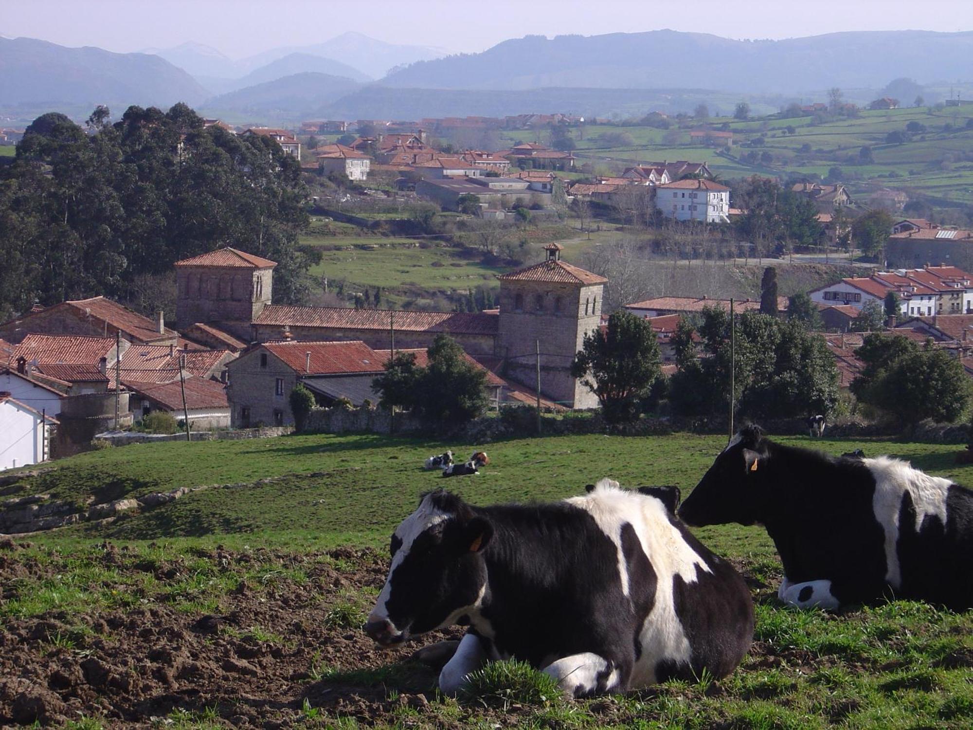 Hosteria El Pomar Novales Esterno foto